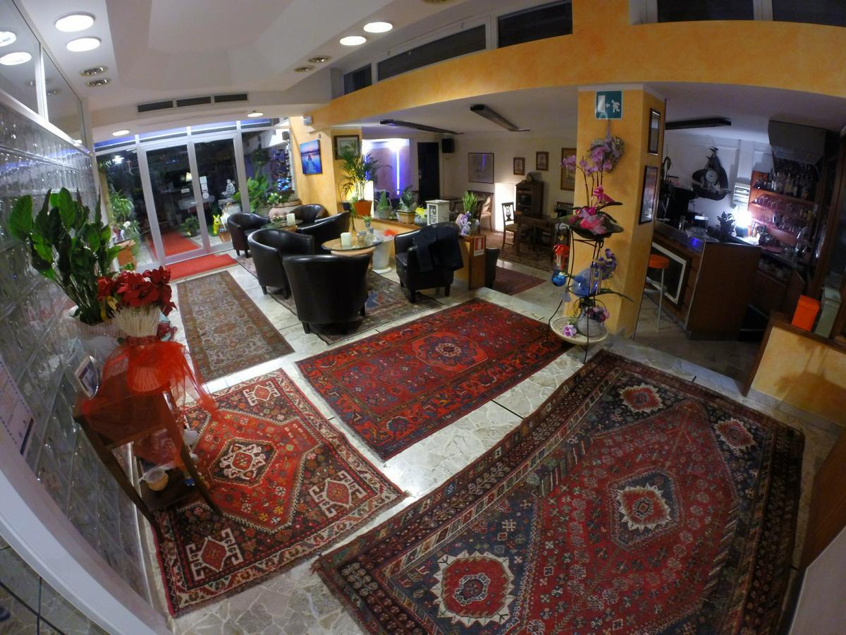 Hotel Villa Delibera Varazze Exteriör bild