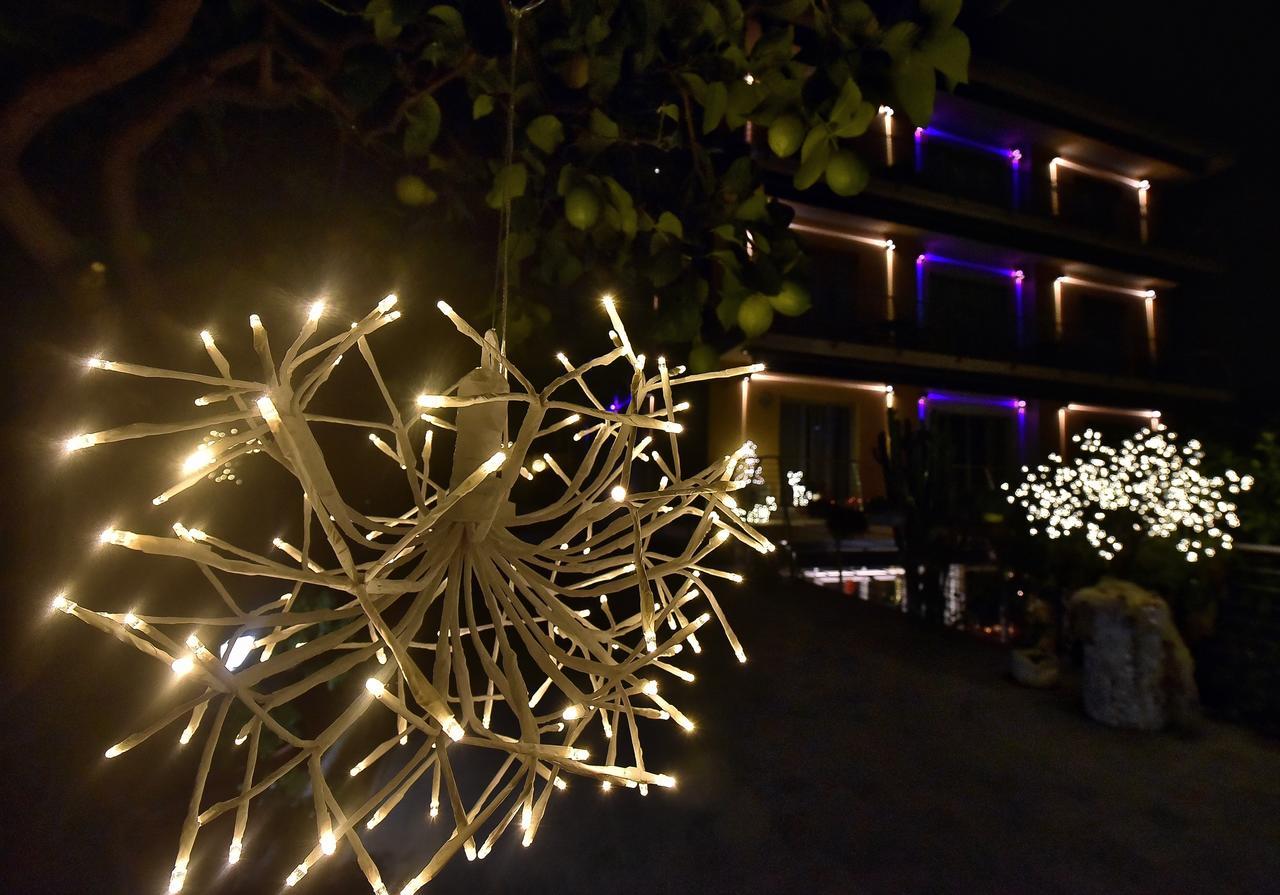 Hotel Villa Delibera Varazze Exteriör bild