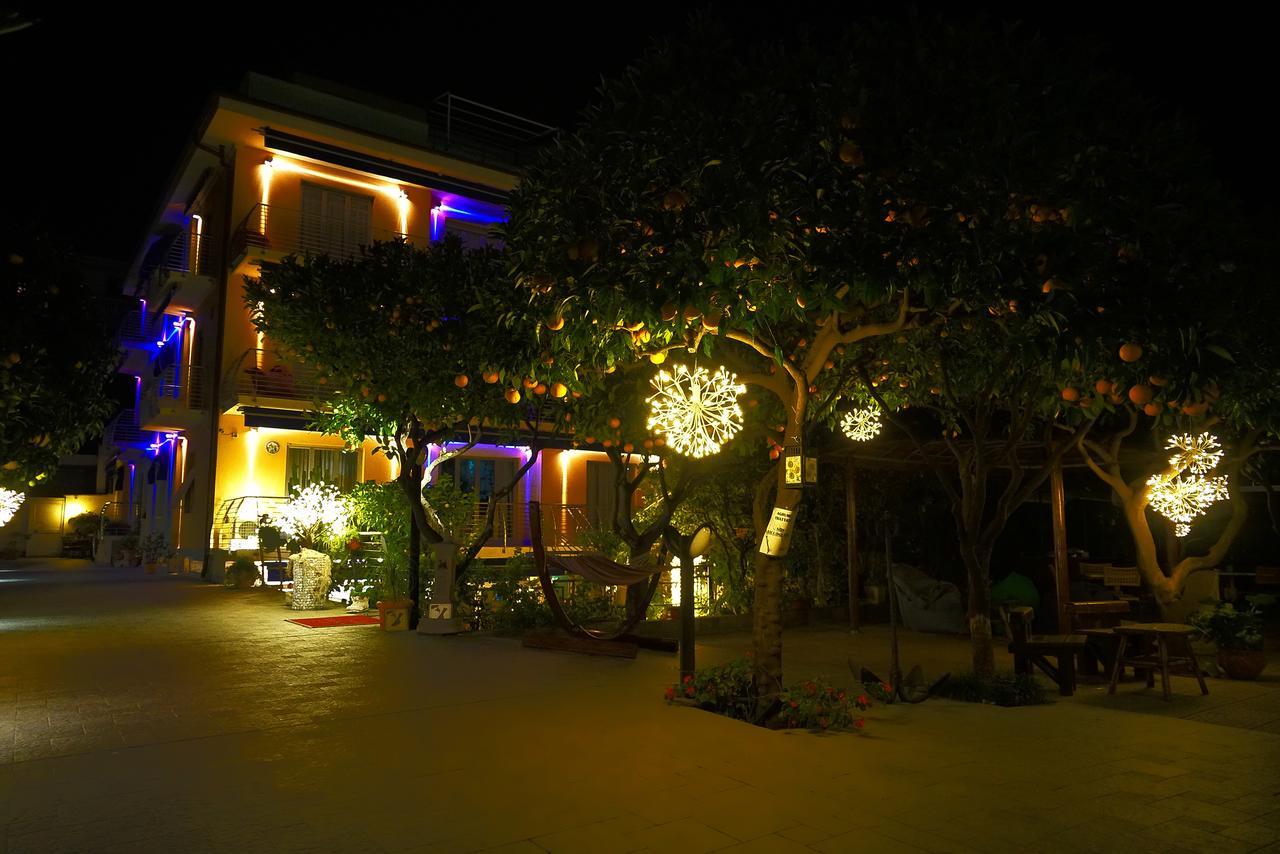Hotel Villa Delibera Varazze Exteriör bild